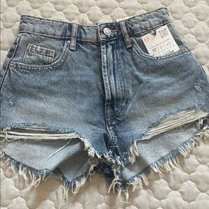 New Zara Light Blue HR Frayed Jean Shorts